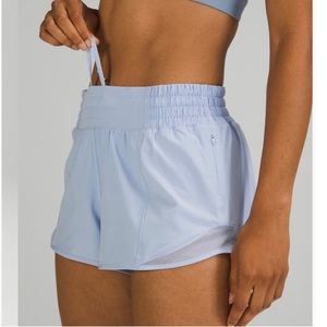 Lululemon Hotty Hot High-Rise Short 2.5"
Blue Linen